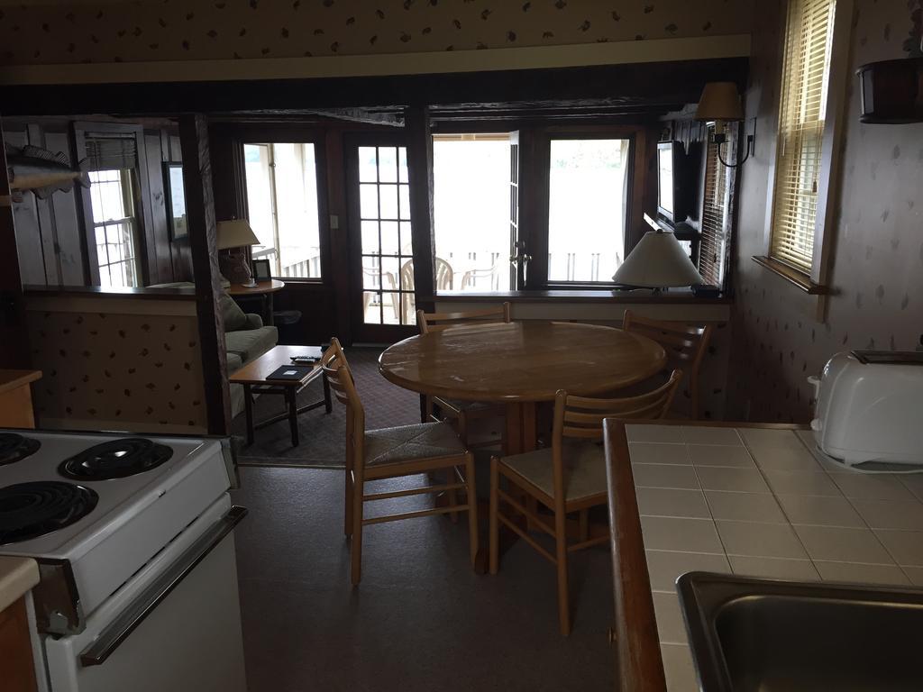 Willoughvale Inn Westmore Newport Rom bilde